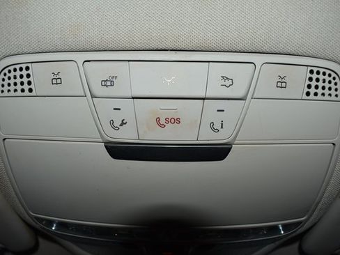 Used 2018 Mercedes-Benz C 300 4MATIC Sedan w/ Premium Package image 34