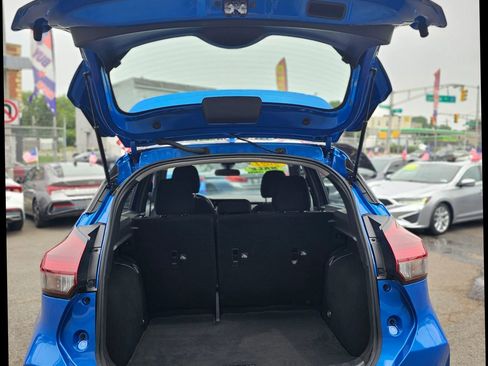 Used 2021 Nissan Kicks SR image 25
