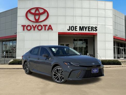New 2026 Toyota Camry XLE AWD/4WD image 2