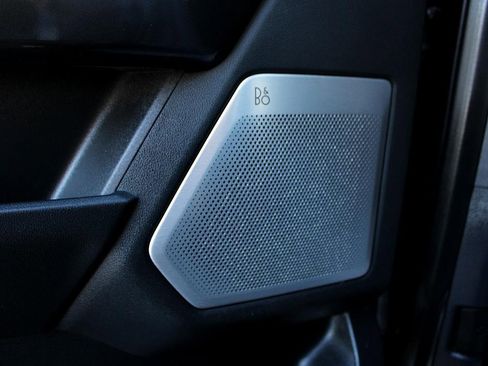 Used 2021 Ford F150 Lariat w/ Equipment Group 502A High image 38