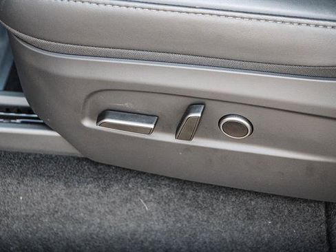 Used 2026 Tesla Model Y Long Range image 20