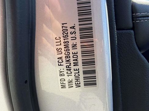 Used 2021 Jeep Grand Cherokee L Limited image 27