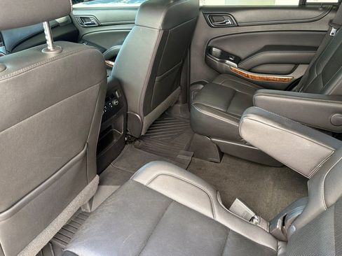 Used 2018 Chevrolet Tahoe Premier w/ RST Edition AWD/4WD image 15