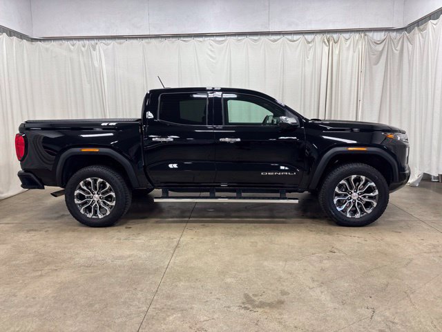 Used 2026 GMC Canyon Denali AWD/4WD image 13