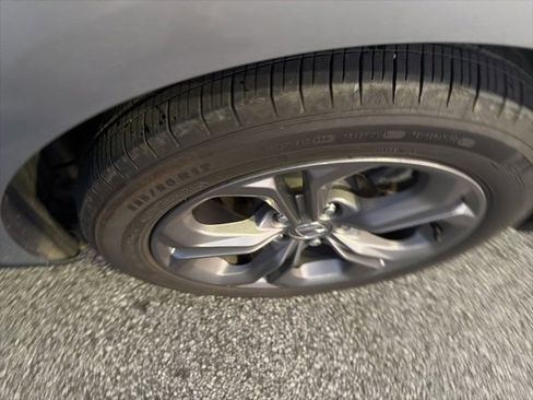 Used 2023 Honda Accord EX image 8