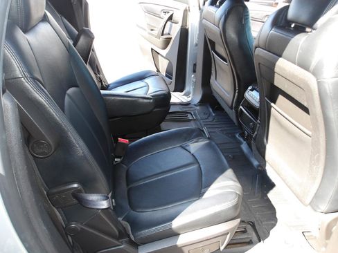 Used 2016 Chevrolet Traverse LT AWD/4WD image 13