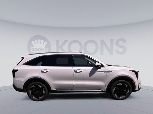 New 2026 Kia Sorento EX w/ EX Premium Package AWD/4WD image 12