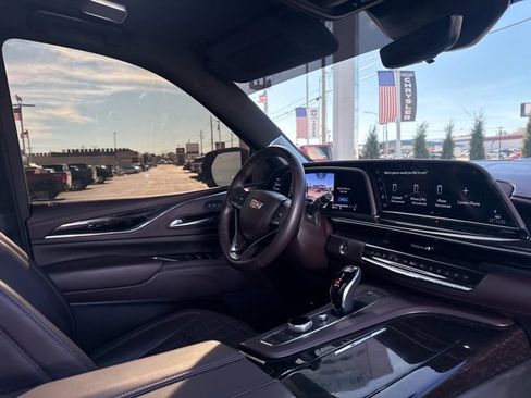 Used 2024 Cadillac Escalade Sport Platinum image 34