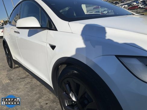 Used 2023 Tesla Model X image 78