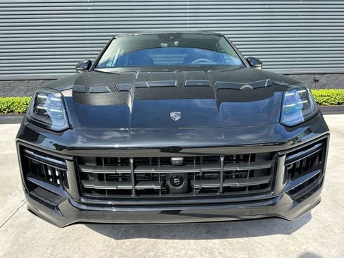 Used 2026 Porsche Cayenne Turbo image 8