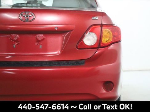 Used 2010 Toyota Corolla LE image 9