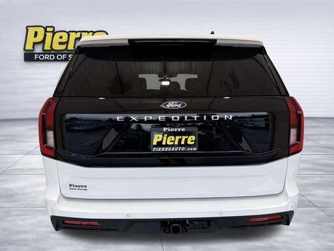 New 2027 Ford Expedition Active AWD/4WD image 3