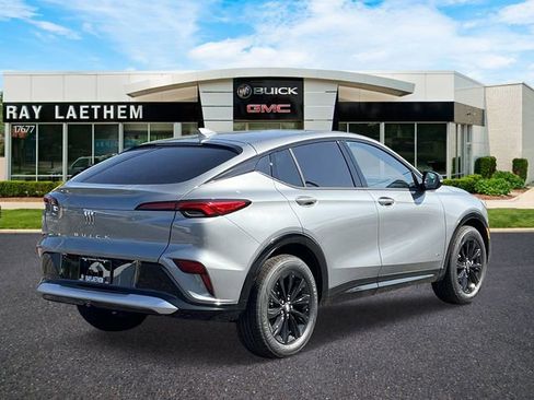 Used 2025 Buick Envista Sport Touring w/ Convenience I Package image 4