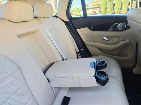 Used 2017 Mercedes-Benz GLC 300 4MATIC image 34