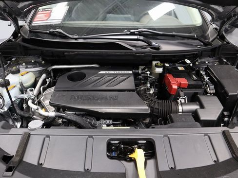 Certified 2023 Nissan Rogue SV image 17