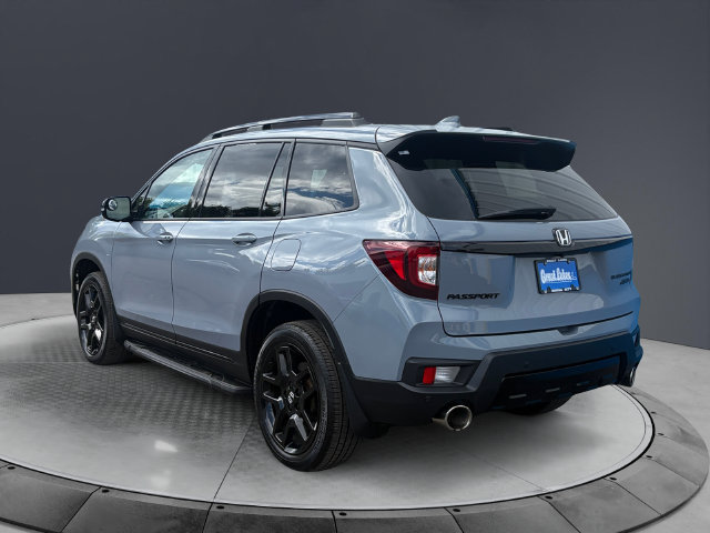 Certified 2025 Honda Passport Black Edition image 3