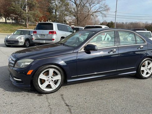Used 2011 Mercedes-Benz C 300 4MATIC Sedan image 44