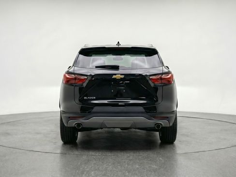 Used 2025 Chevrolet Blazer LT FWD image 7