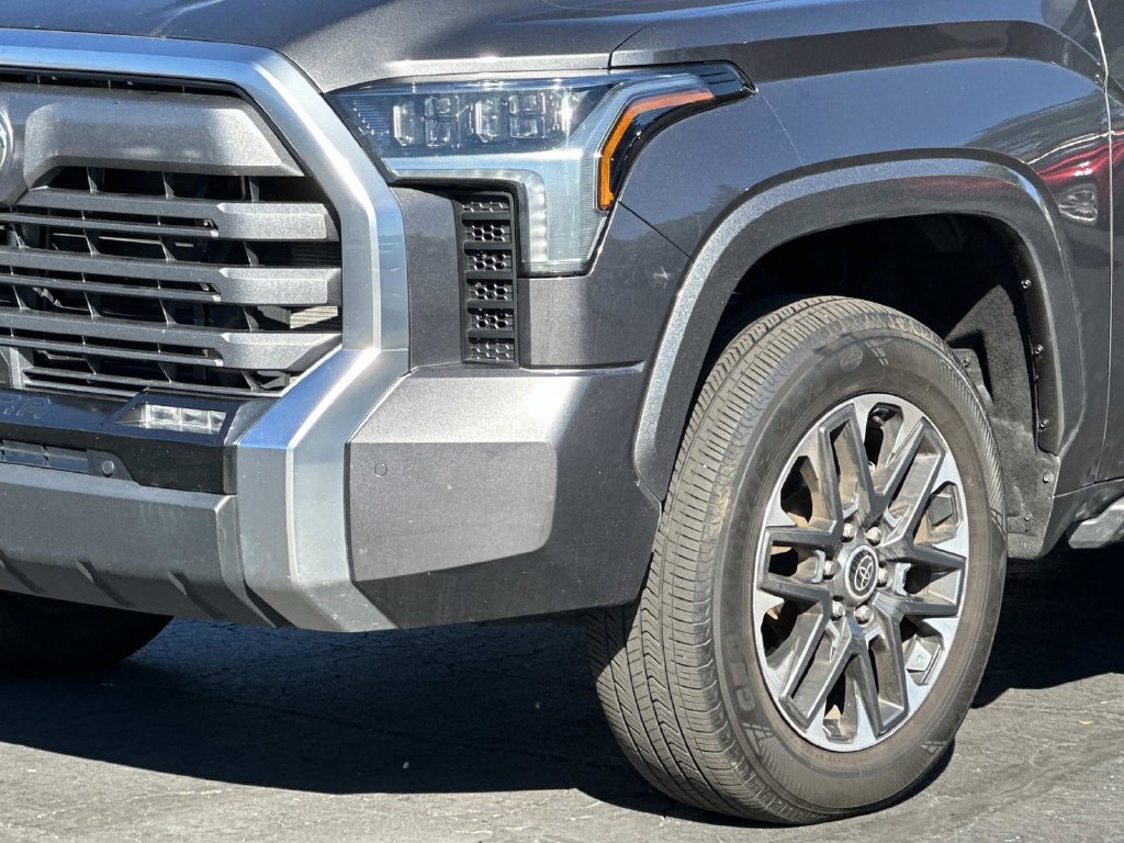 Used 2024 Toyota Tundra Limited AWD/4WD image 8