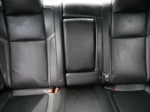Used 2018 Dodge Challenger GT w/ Driver Convenience Group AWD/4WD image 13