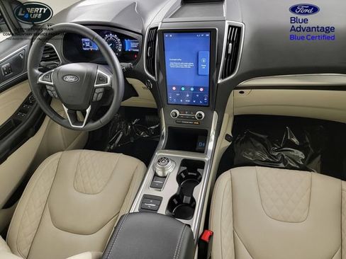 Certified 2023 Ford Edge Titanium w/ Equipment Group 301A AWD/4WD image 35