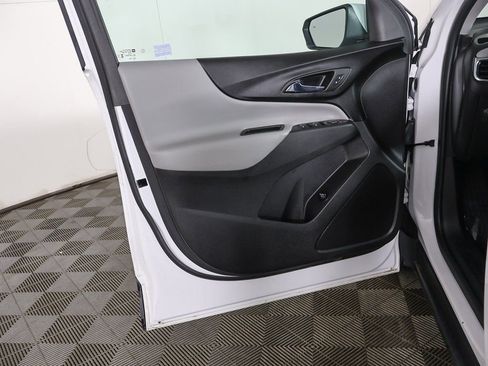 Used 2024 Chevrolet Equinox LT image 21
