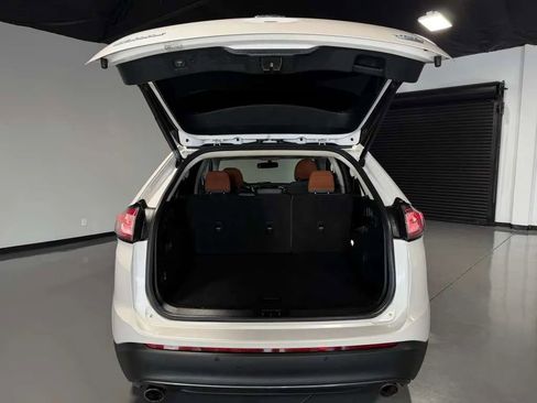 Used 2018 Ford Edge SEL w/ Equipment Group 201A FWD image 13