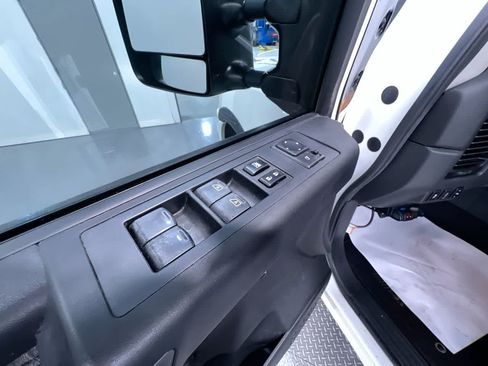 Used 2014 Nissan Titan PRO-4X AWD/4WD image 12