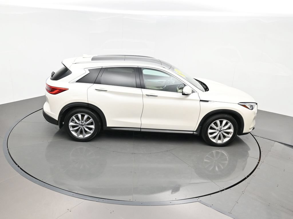 Used 2019 INFINITI QX50 Luxe w/ Navigation Package AWD/4WD image 43