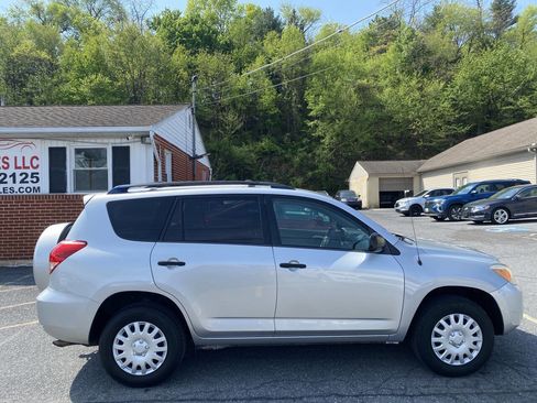 Used 2008 Toyota RAV4 4WD image 4
