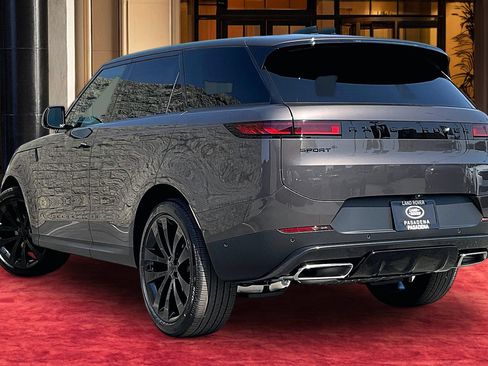 New 2026 Land Rover Range Rover Sport SE AWD/4WD image 3