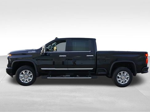 Certified 2024 Chevrolet Silverado 3500 High Country w/ High Country Premium Package AWD/4WD image 9