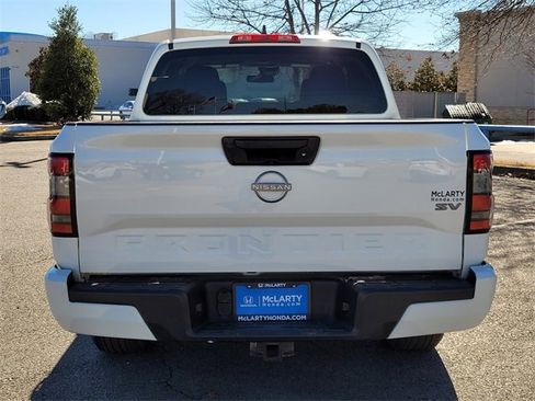 Used 2023 Nissan Frontier SV w/ Tow Package image 6