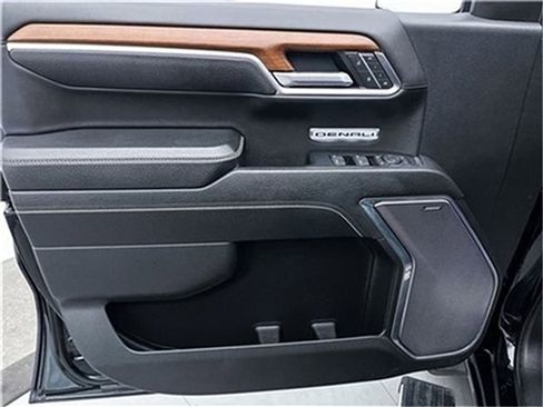 Used 2023 GMC Sierra 1500 Denali w/ Denali Reserve Package image 18