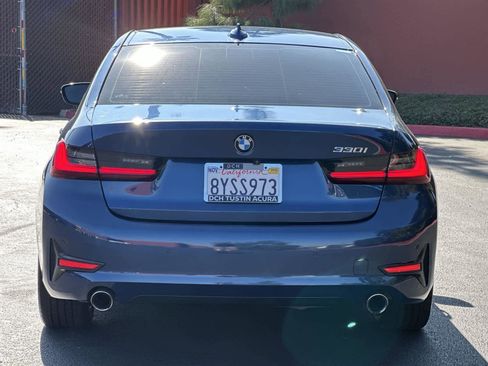 Used 2022 BMW 330i Sedan w/ Driving Assistance Package image 5