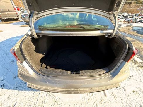 Used 2023 Kia Forte GT-Line w/ GT-Line Premium Package image 12