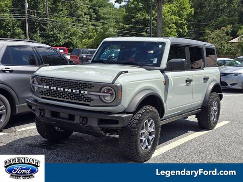 Used 2024 Ford Bronco Badlands AWD/4WD image 1