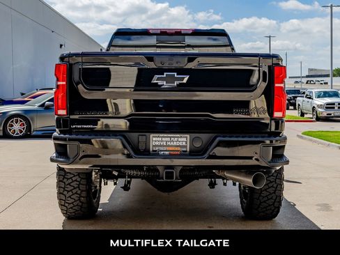 Used 2026 Chevrolet Silverado 2500 High Country w/ High Country Premium Package AWD/4WD image 8