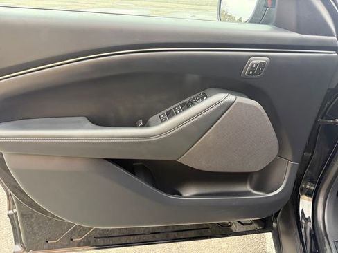 Used 2025 Ford Mustang Mach-E Select w/ Comfort Package Lite image 23