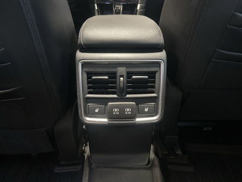 Used 2023 Subaru Forester Touring AWD/4WD image 22