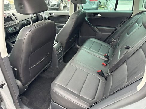 Used 2011 Volkswagen Tiguan S AWD/4WD image 19