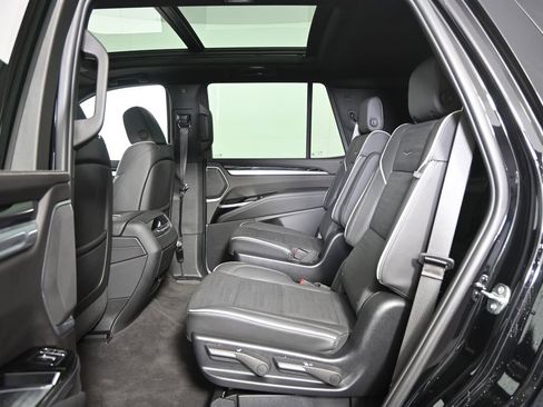 Used 2025 Cadillac Escalade Sport w/ Touring Package AWD/4WD image 19
