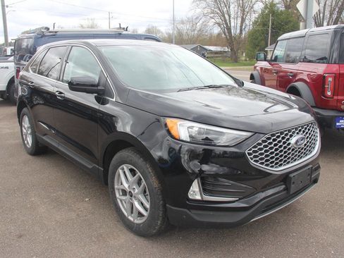 Certified 2024 Ford Edge SEL w/ Convenience Package AWD/4WD image 9