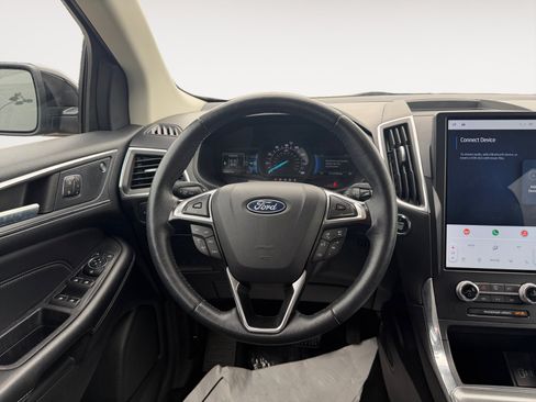 Used 2024 Ford Edge Titanium AWD/4WD image 12