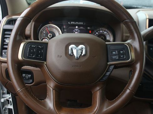 Used 2022 RAM 2500 Limited AWD/4WD image 17
