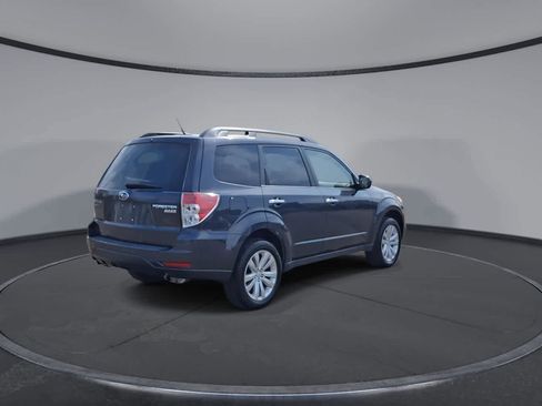 Used 2012 Subaru Forester 2.5X Premium w/ All-Weather Pkg image 8
