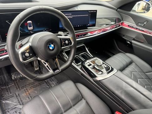 Certified 2025 BMW 740i xDrive 740i xDrive image 17