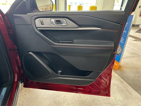 New 2026 Ford Explorer ST-Line image 36