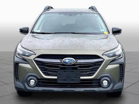 Used 2023 Subaru Outback Premium AWD/4WD image 3