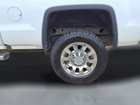Used 2019 GMC Sierra 2500 Denali w/ Duramax Plus Package AWD/4WD image 23